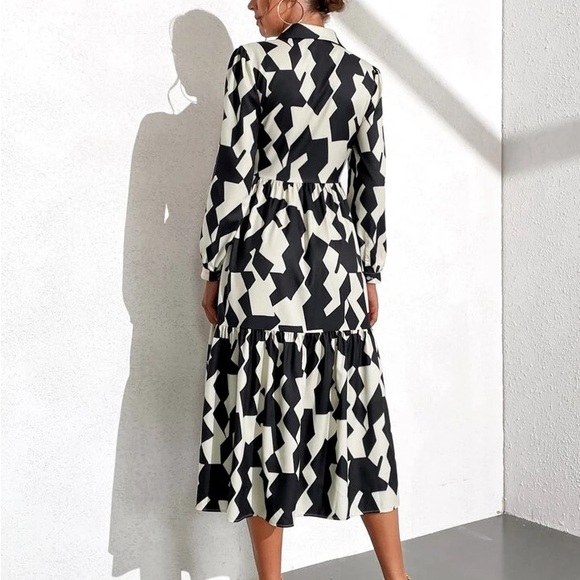•SHEIN Patterned Dress• - Picture 2 of 2